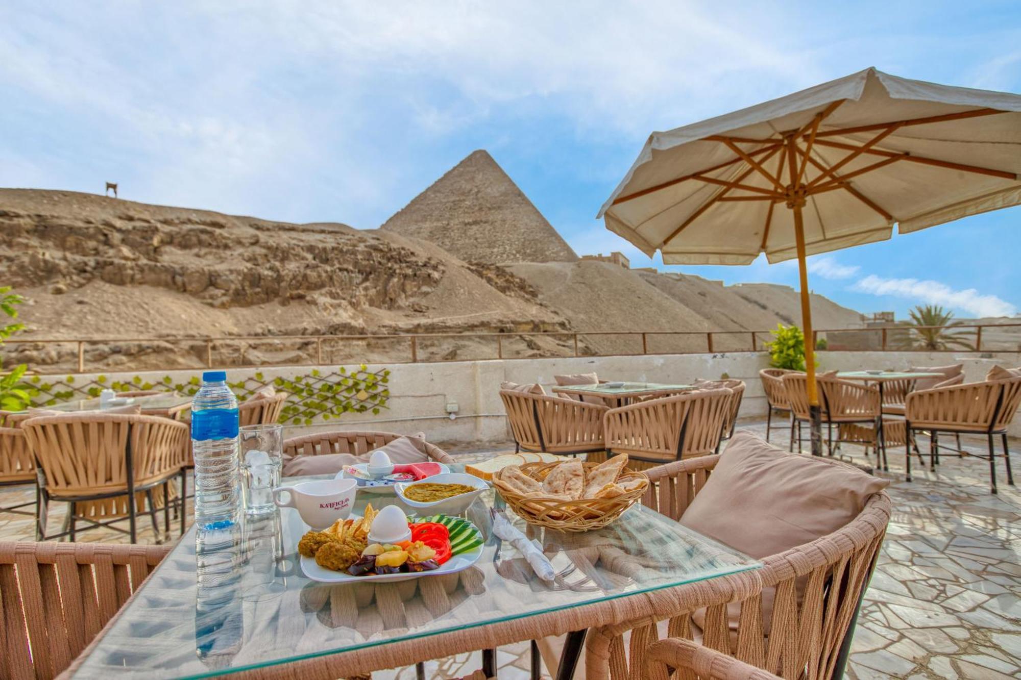 The Grand Pyramids View Hotel Kafrat al Jabal Exterior photo