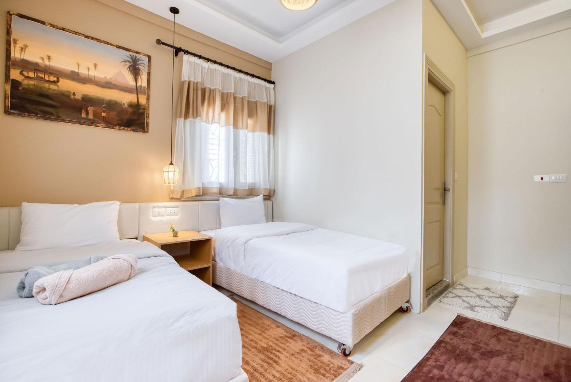 The Grand Pyramids View Hotel Kafrat al Jabal Room photo
